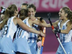 El lance entre las argentinas y británicas será en la alfombra azul del Riverbank Arena. AP  /