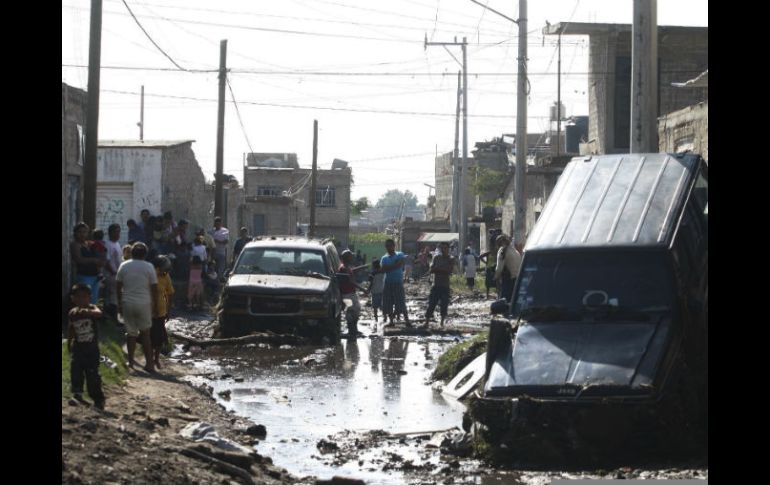 La Unidad de Protección Civil de Zapopan ha contabilizado 233 fincas con daños considerables.  /