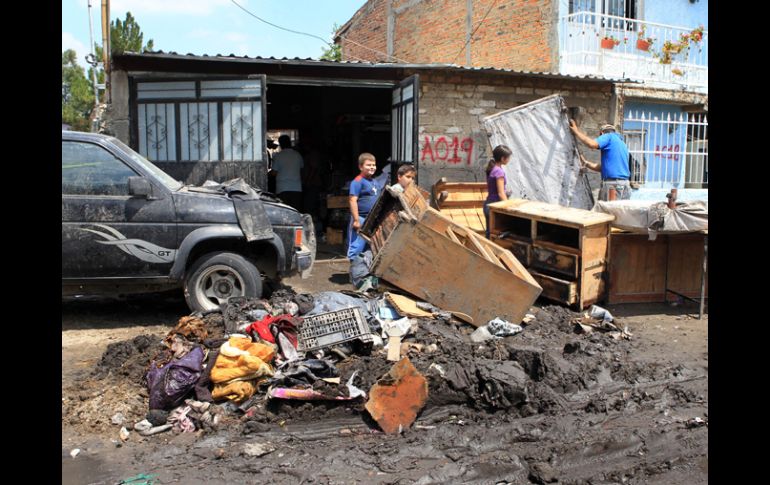 El alcalde de Zapopan, Héctor Vielma, dijo que se desalojarán a los habitantes que residen en zonas con riesgo de colapso.  /