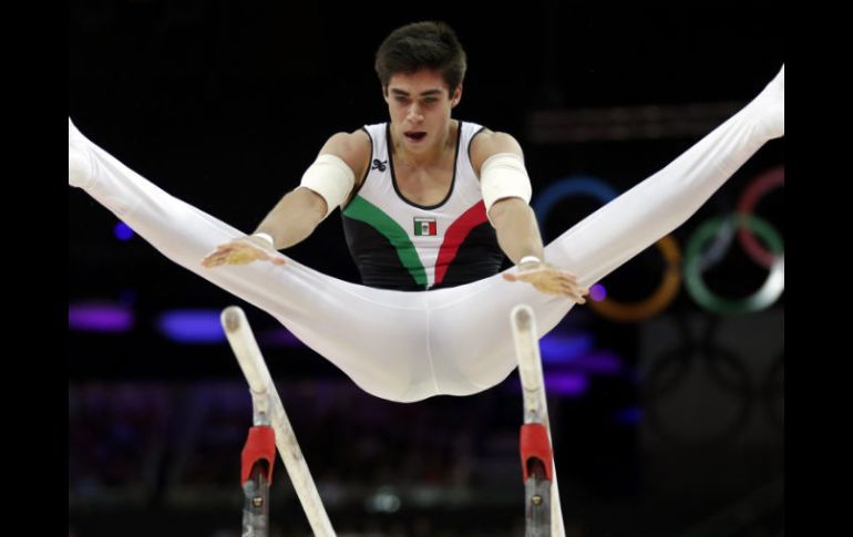 El gimnasta mexicano estuvo cerca de colgarse la presea de bronce. AP  /