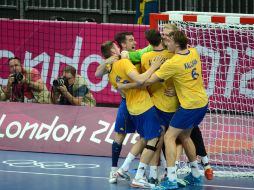 Los jugadores del equipo sueco celebran su victoria en los cuartos de final. XINHUA  /