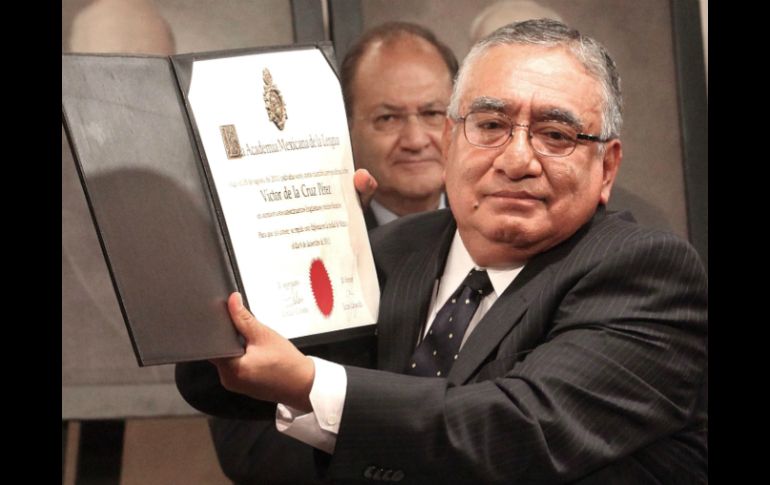 El escritor y poeta zapoteco Víctor de la Cruz ingresó a a la Academia Mexicana de la Lengua. EL UNIVERSAL  /