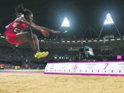 Brittney Reese logra la primera medalla de oro de salto de longitud femenino para Estados Unidos desde 1988. REUTERS  /