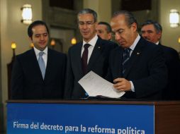 La reforma fue anunciada en la víspera por el Presidente Felipe Calderón. ARCHIVO  /