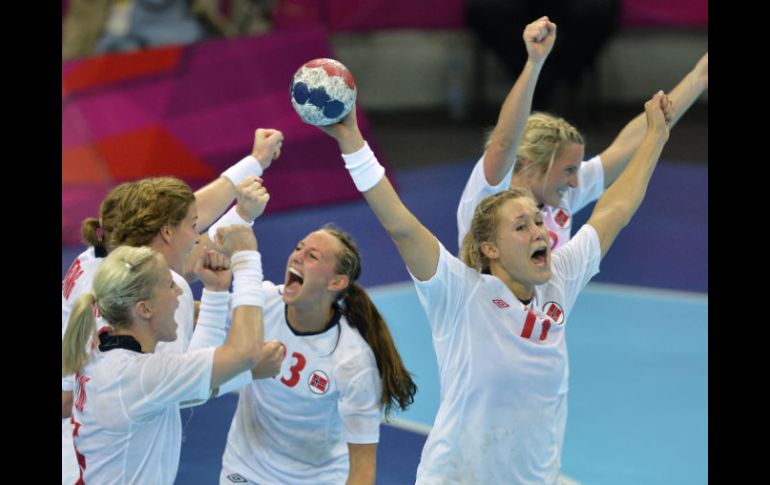 Las noruegas son las vigentes campeonas olímpicas y mundiales en balonmano. AFP  /