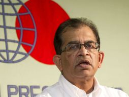 El responsable del centro de seguridad sísmica internacional del OIEA, Sujit Samaddar, en rueda de prensa en Tokio. EFE  /