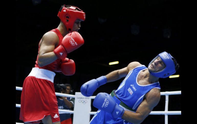 El cubano derrota al italiano Vincenzo Mangiacapre por 15-8 en semifinales. REUTERS  /