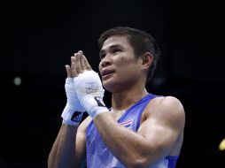 Pongprayoon festeja su estrecha victoria, 13-12, en la semifinal de los 49 kilos. REUTERS  /