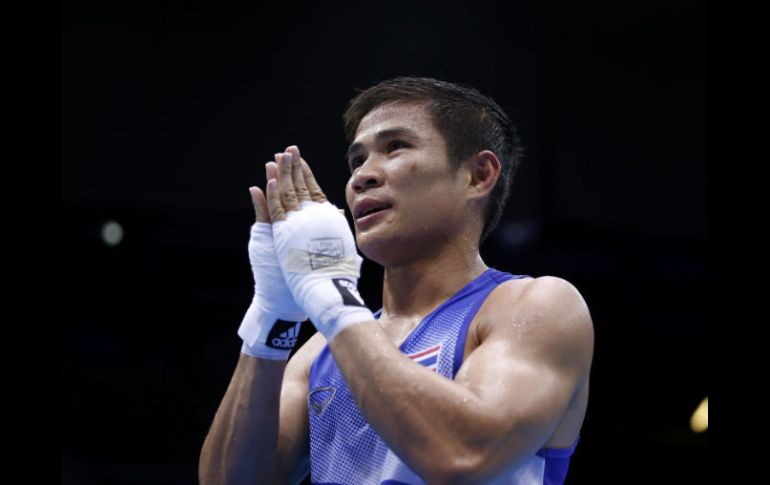 Pongprayoon festeja su estrecha victoria, 13-12, en la semifinal de los 49 kilos. REUTERS  /