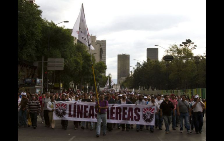 Manifestación en el Distrito Federal, las grandes concentraciones dificultan el tráfico. ARCHIVO  /