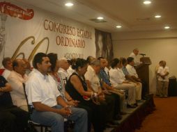 Miembros de la CROC celebran en el puerto Congreso Estatal Ordinario.  /