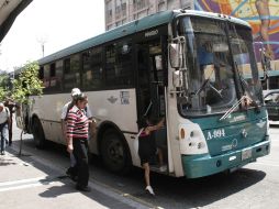 El líder de la Alianza de Camioneros,Jorge Higareda, dice que su posición esta en aumentar el transporte a ocho pesos.  /