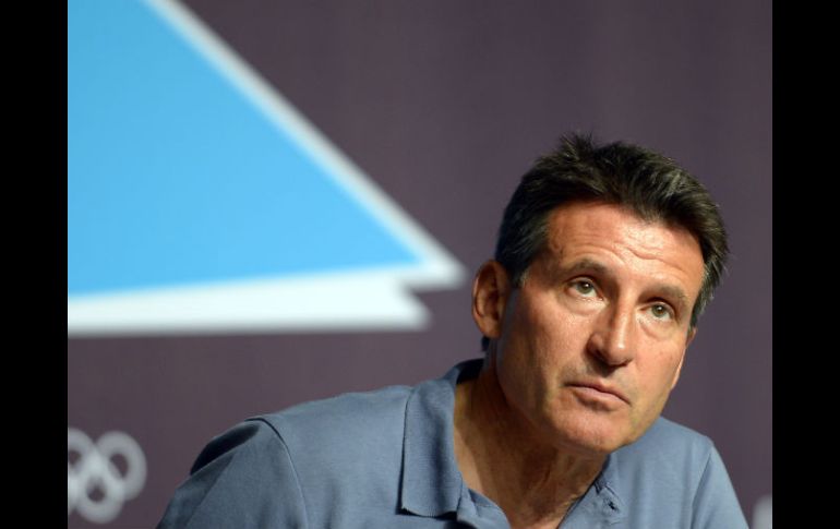 Sebastian Coe, presidente del Comité Organizador, señala que los atletas están ''felices'' por los Juegos. AFP  /