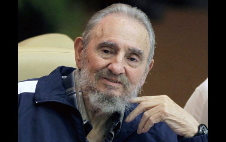 Castro se vio obligado a delegar el mando a su hermano Raúl tras sufrir una grave enfermedad. ARCHIVO  /