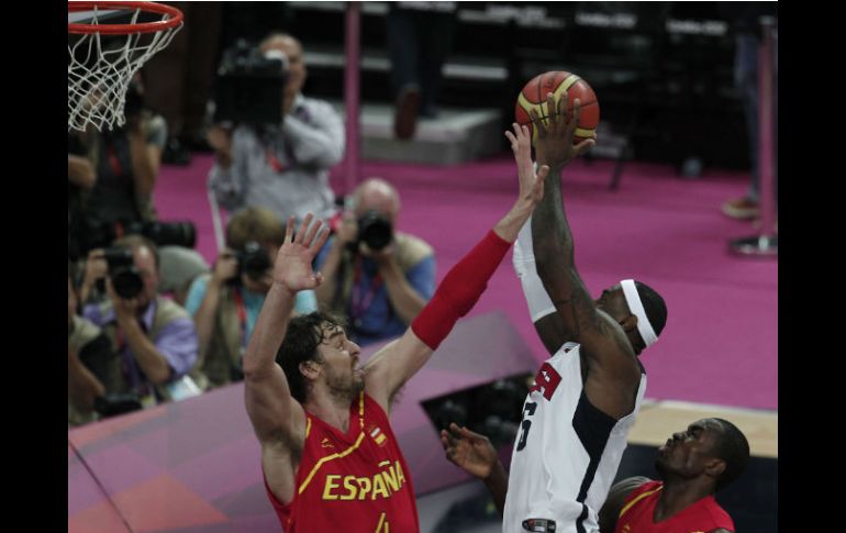 Acciones donde EU conquistó la medalla de oro en el basquetbol varonil de los Juegos Olímpicos de Londres 2012. NTX  /