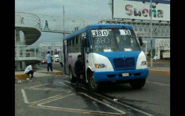 Una de las rutas que causan más afectaciones, está la 380 que circula por Periférico.  /