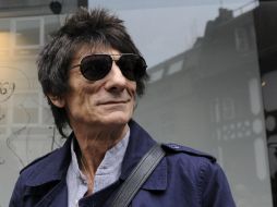 La galería exhibe 87 obras del artista en la muestra ''Ronnie Wood: una retrospectiva de 50 años de Rock and Roll''. EFE  /