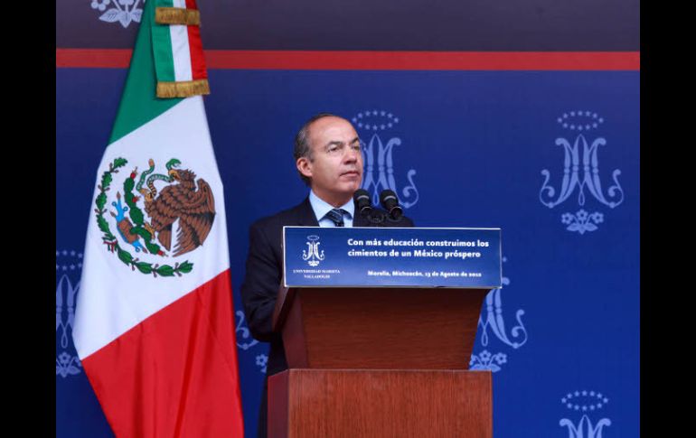 La medalla de oro la celebramos con gusto todos los mexicanos, dijo el Presidente durante un evento al que asistió. NTX  /