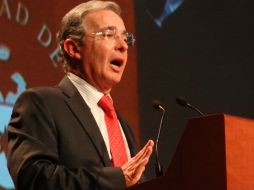 El ex presidente colombiano Álvaro Uribe, gobernó dos periodos sucesivos entre 2002 y 2010. ARCHIVO  /