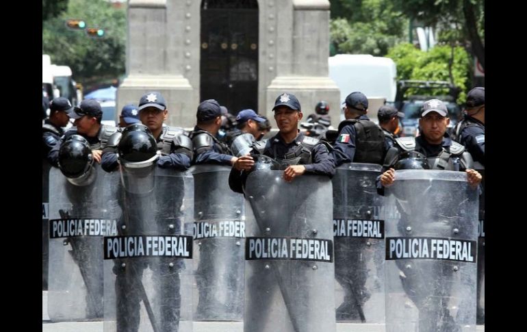 Las calles de Bucareli, Abraham González y Atenas permanecen resguardadas por elementos de la Policía Federal. ARCHIVO  /