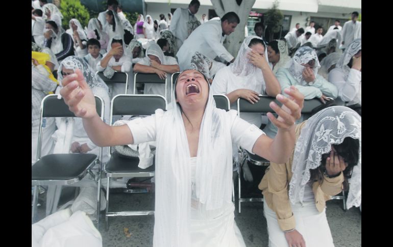 Los fieles que participaron del rito que cierra las festividades de la iglesia de La Luz del Mundo, demostraron gran fervor religioso.  /