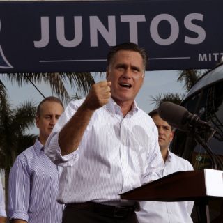 Romney critica a Obama en anuncio en español