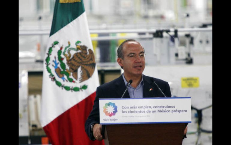 Felipe Calderón, en Durango, destacó la creación de más 50 mil nuevas plazas formales en el mes de julio. NTX  /