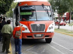 Los transportistas pedían inicialmente un aumento de ocho pesos a la tarifa del transporte público.  /