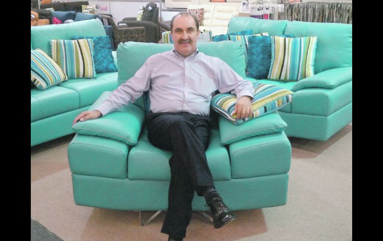 Mira hacia oriente.- El empresario Jorge Ríos Gutiérrez trabaja en un proyecto para traer muebles reclinables de China. ESPECIAL  /