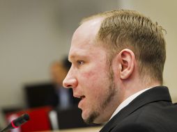 Anders Behring Breivik realizó un doble atentado que mató a 77 personas en Noruega. ARCHIVO  /