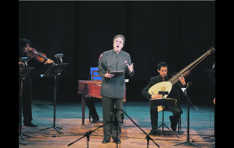 El violonchelo y la viola utilzados en el recital fueron réplicas de instrumentos del periodo barroco.  /