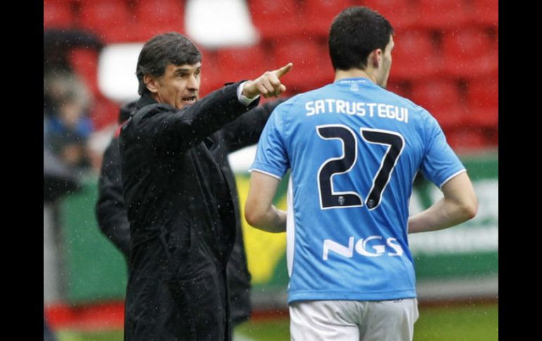 El entrenador osasunista, José Luis Mendilibar, no ofrece pistas sobre sus planes frente al Deportivo. ARCHIVO  /