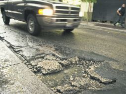 Un rey en el centro. Peatones y empleados de la calle Juan Manuel conocen bien al persistente vecino.  /