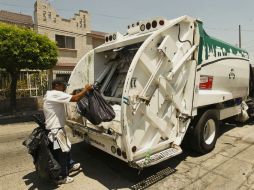 En Jalisco se tiran siete mil toneladas de basura diarias, de los cuales se podría reciclar hasta el 35%. ARCHIVO  /