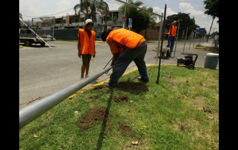 Las obras terminarán en enero de 2013, la SCT Jalisco invertirá alrededor de 55 millones de pesos. ARCHIVO  /