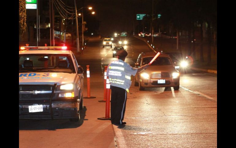 La Secretaría de Vialidad realiza operativos para prevenir que automovilistas conduzcan alcoholizados. ARCHIVO  /