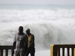 La tormenta tropical ''Isaac'' se fortaleció en el Mar Caribe en su trayecto hacia Haití. REUTERS  /