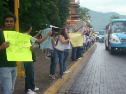 Participaron estudiantes de preparatorias de Ixtapa, Regional y del Centro Universitario de la Costa de la UdeG.  /