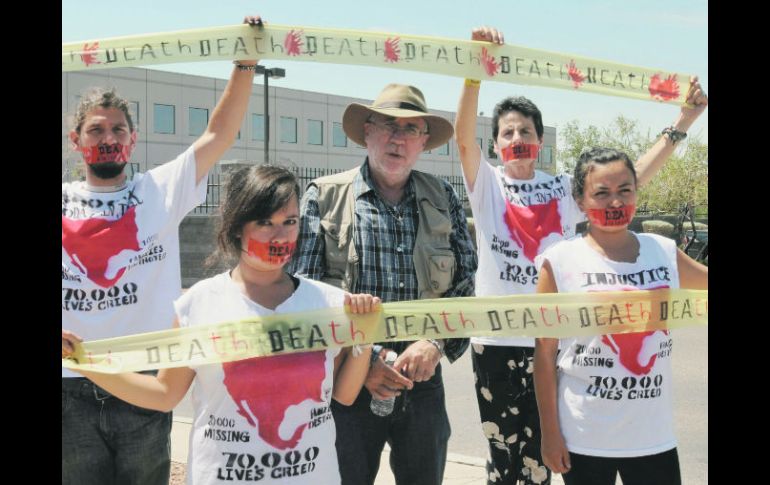 La cruzada del activista Javier Sicilia ha recibido apoyo en las ciudades estadounidenses a donde llega. EFE  /