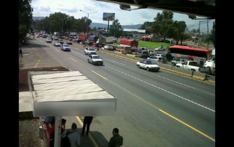 Se recomienda a los automovilistas que tengan paciencia ante los congestionamientos viales.  /