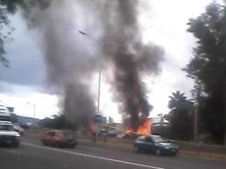 Las autoridades del aeropuerto piden a las personas que viajarán en las próximas horas tomen sus precauciones. @RobertKent25 ESPECIAL  /