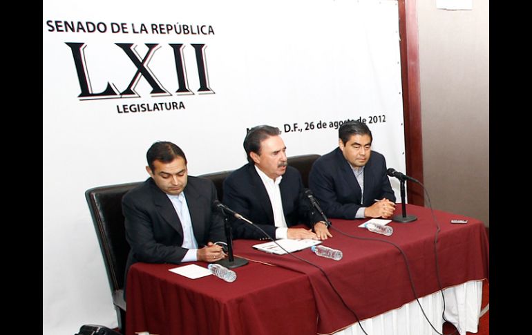 Ernesto Cordero, Emilio Gamboa y Miguel Barbosa, coordinadores parlamentarios del PAN, PRI y PRD. NTX  /