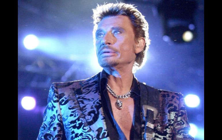 Hallyday se vio obligado a suspender una gira, que anunciaba como la última de su carrera. ARCHIVO  /