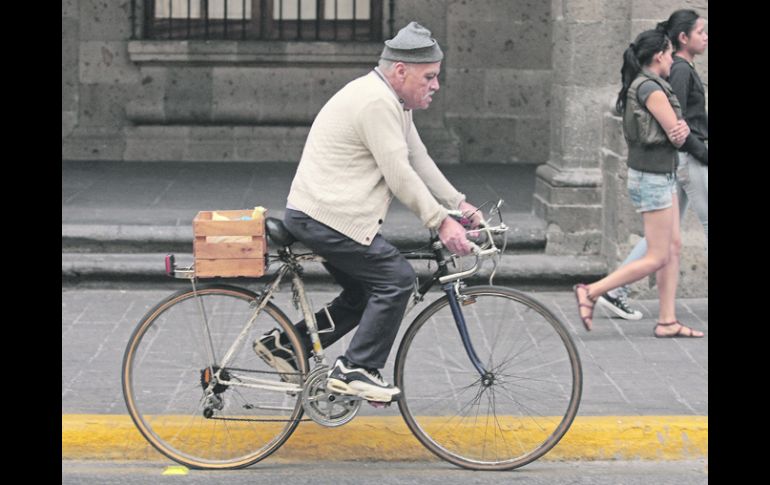 En Jalisco 32.7% de los adultos mayores son económicamente activos,de acuerdo con la Encuesta Nacional de Ocupación y Empleo 2012.  /