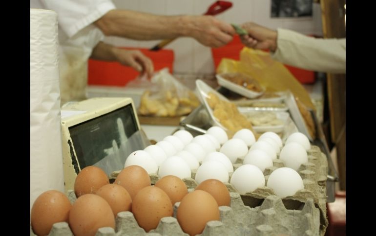 El beneficio en una primera etapa era sólo para beneficiarios de Liconsa, ahora se extenderá al público en general. ARCHIVO  /