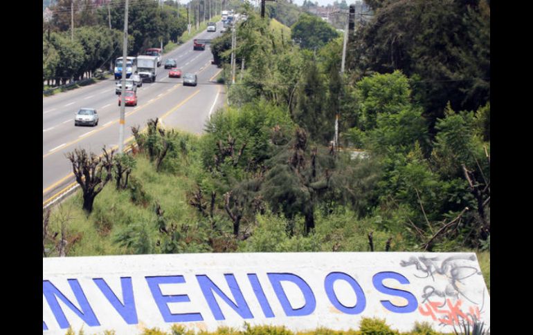 Indagarán motivos por los que las dependencias estuvieron consintiendo la operación de estos anuncios sin licencias. ARCHIVO  /