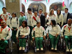 Imagen de parte de la delegación paralímpica mexicana de Londres 2012. ARCHIVO  /