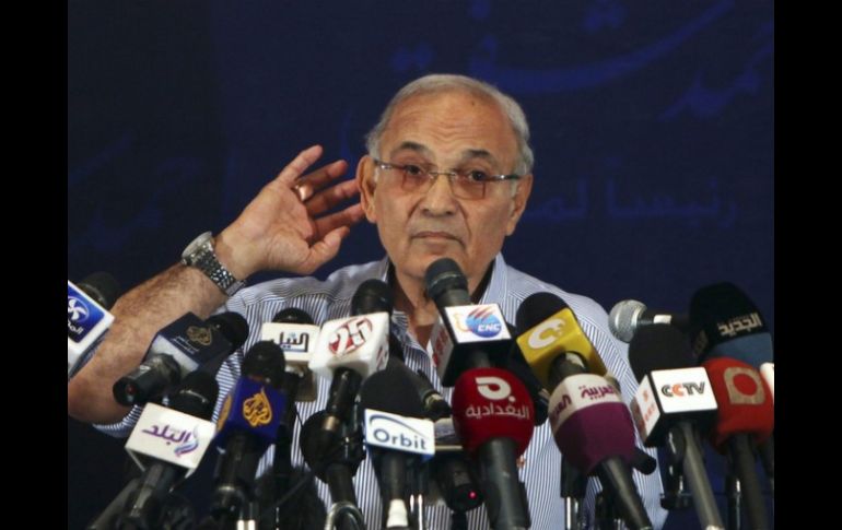 Ahmed Shafik debe ser interrogado por la justicia de Egipto sobre un reparto ''ilegal'' de terreno a hijos de Mubarak. ARCHIVO  /