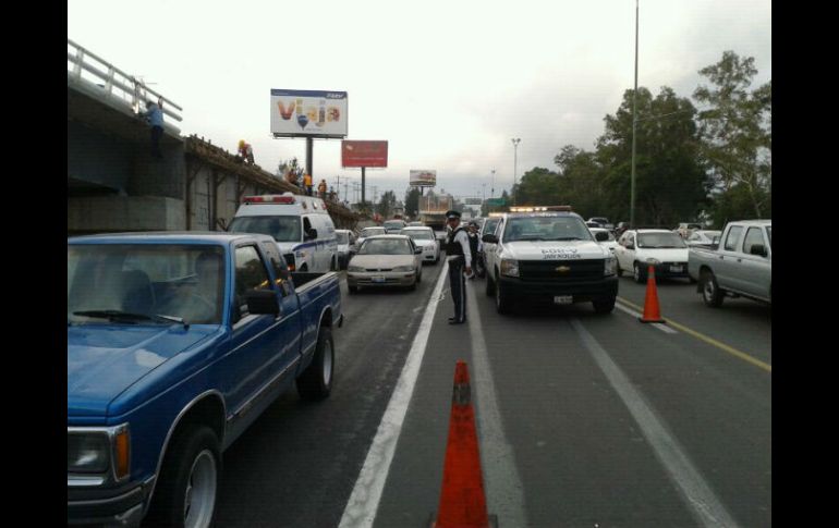 Por el percance, el tráfico se acumuló por al menos una hora en la zona.  /