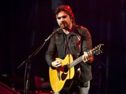 El cantautor Juanes durante su concierto en la ciudad de Mérida, para promocionar su disco umplugged por México. NOTIMEX  /